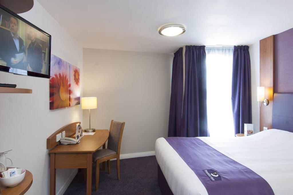Premier Inn Birmingham City - Waterloo St Esterno foto